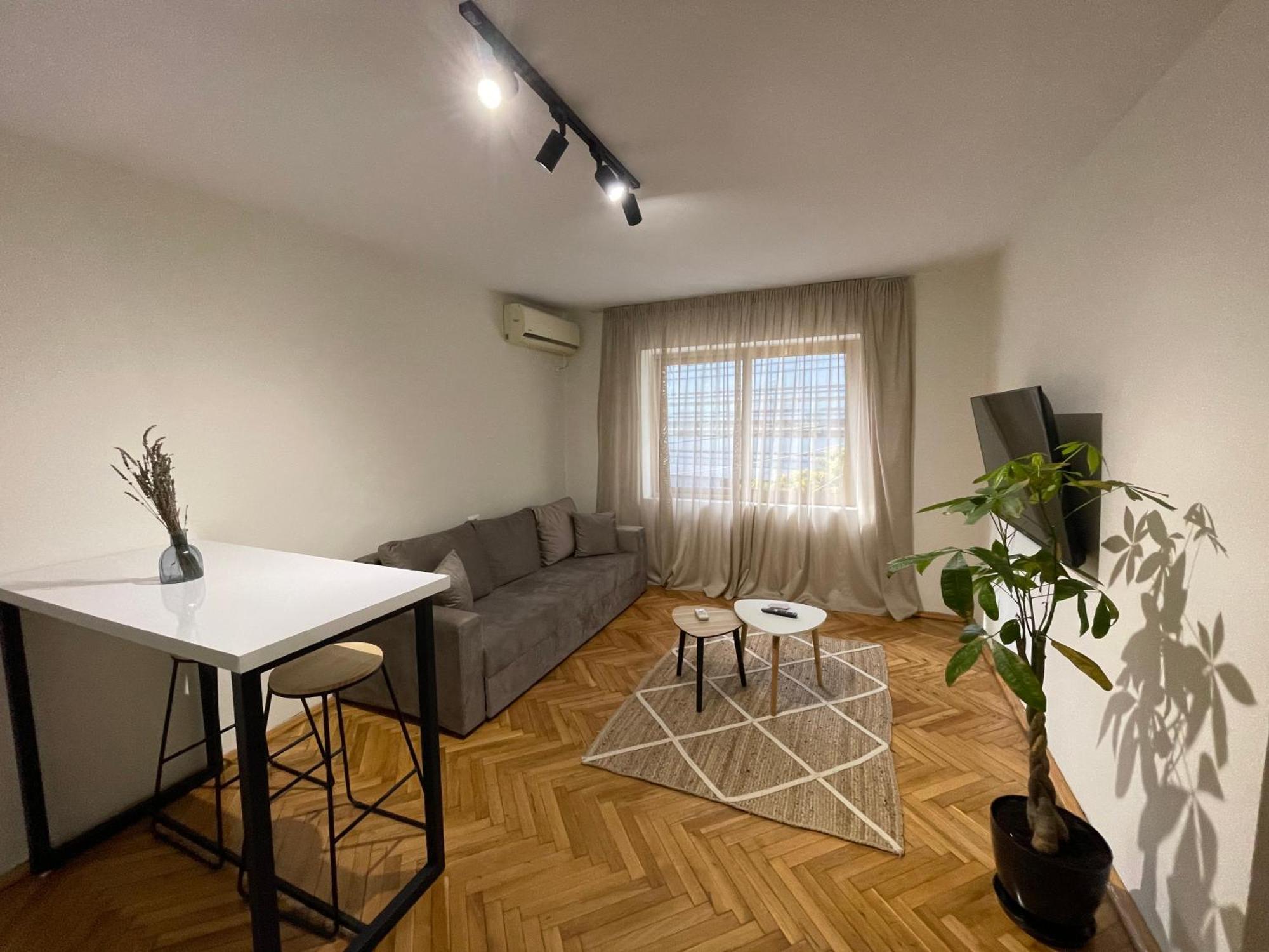 Cozy Apartment, In The Center Of Tirana Extérieur photo